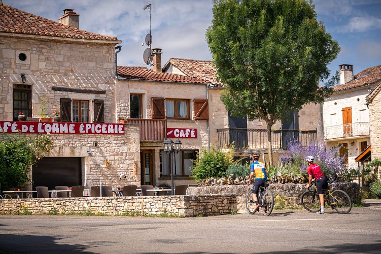 Vélo gravel à Vaylats