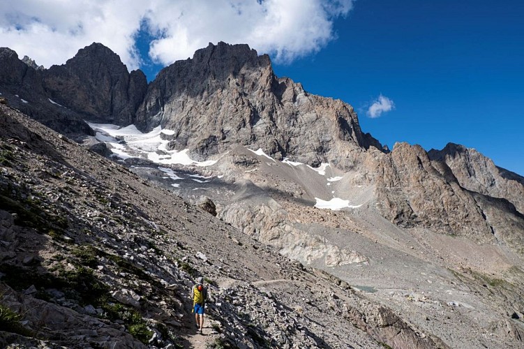 Le refuge du Pavé au départ de Villar d'Arène