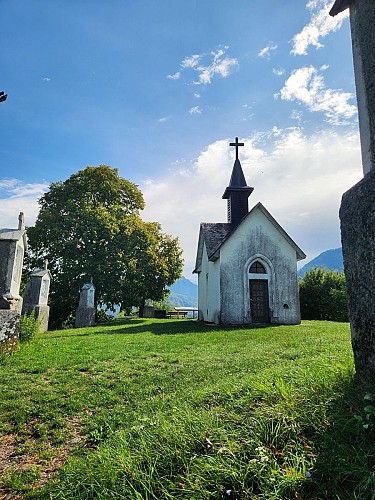 Balade pédestre - La Chapelle du Calvaire_La Tour