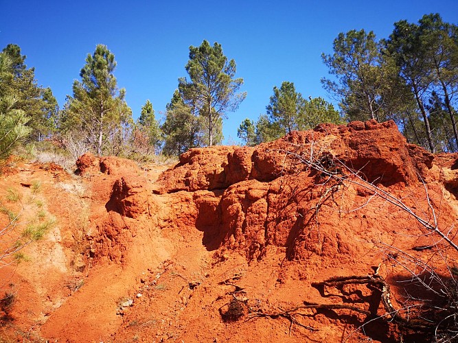 220324_Terres rouges