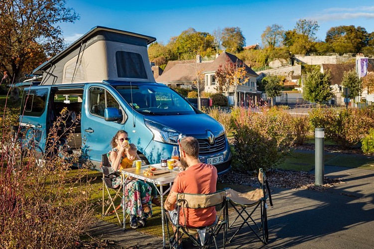 Camping du Château à Falaise