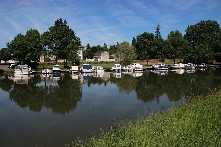 Sentier de randonnée pédestre "au fil de la Sarthe"