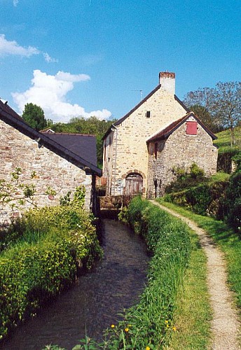 ENTRE ERVE ET CHARNIE - N°28