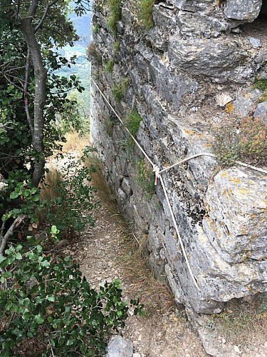 Parcours marche La tour du Pin 666m Vieussan