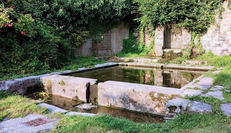 Fontaine - lavoir Notre Dame | Penzé