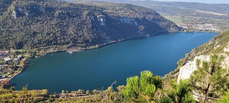 Vue sur le lac de Nantua