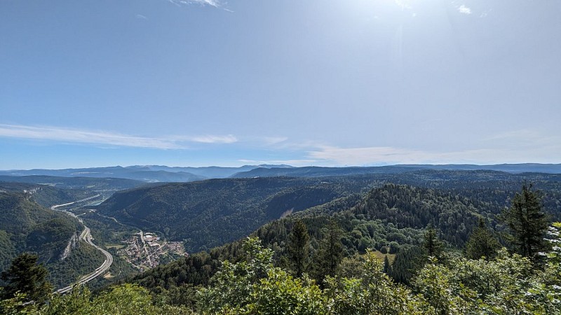 Vue sur le lac de Sylans