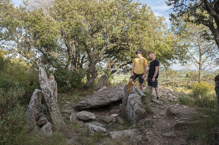10 / Mailhac : 6000 ans d'Histoire dans les pas d'Odette et Jean Tafanel long