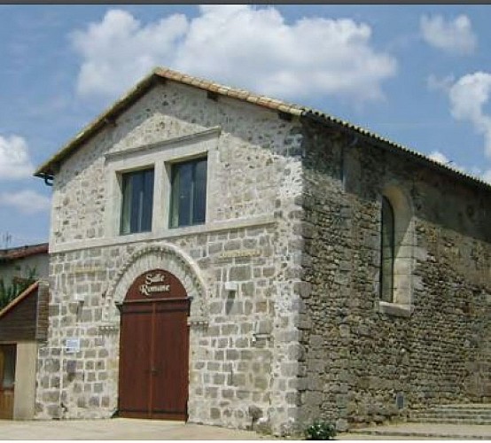 salle romane Ménigoute