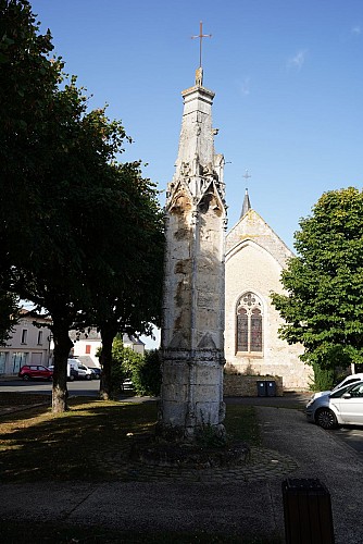 Croix Hosannière de Ménigoute