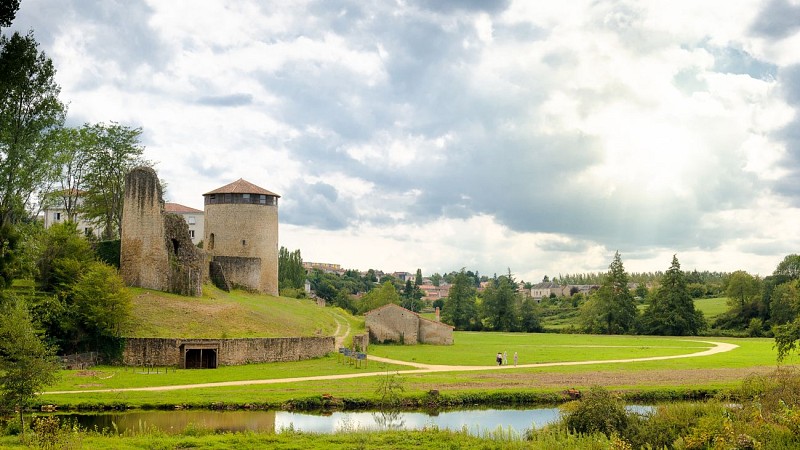 Château de Parthenay et la Prée