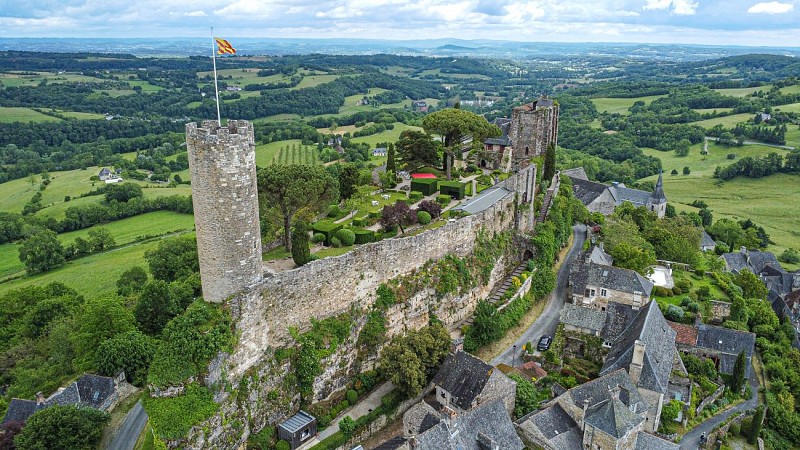 Corrèze Tourisme_GR46_Château de Turenne_© David Genestal_juin 2024