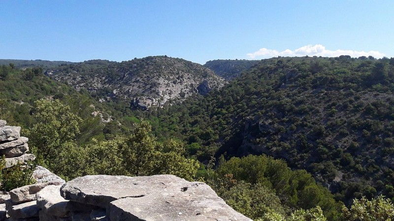 Trails of the Maquis de Gordes through La Sénancole