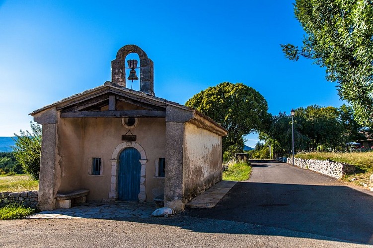 V03 - "Les 3 villages : Sault, Aurel et St Trinit"