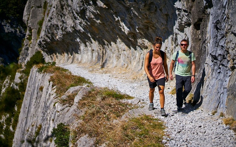 Randonneurs au chemin de la mâture 