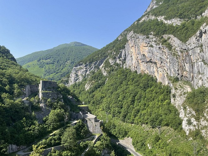 Randonneurs au chemin de la mâture 