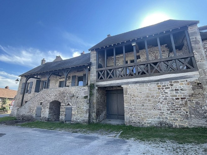 Balades Vertes Marigny : maisons médiévales