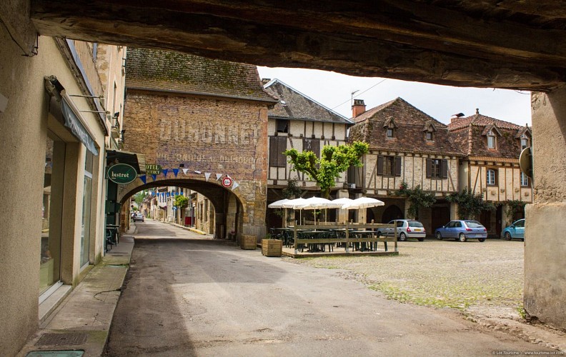 Bretenoux - Sous les Arcades