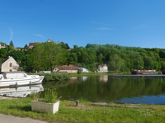 Halte nautique de Châtel-Censoir