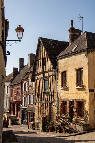 rue de l'église de Toucy