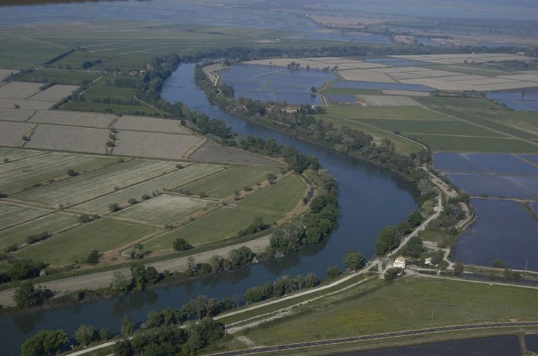 Vue aérienne sur Albaron