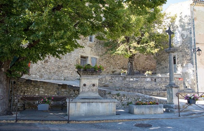 Fontaine d'Aurel