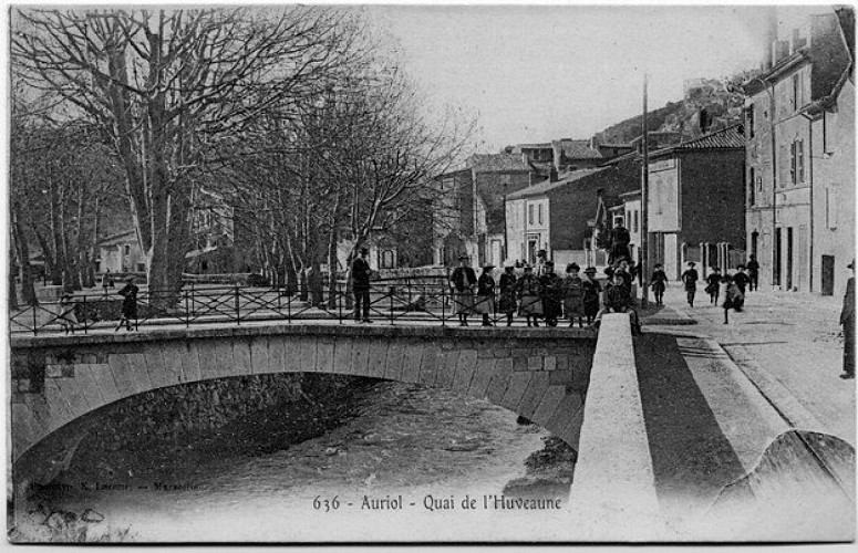 L'Huveaune à son passage par le village, avant les aménagements de son lit