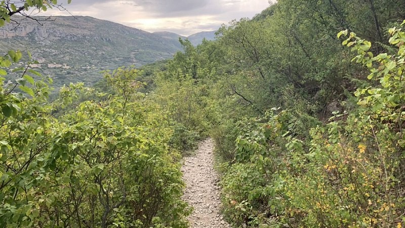 Montée au rocher Saint-Julien