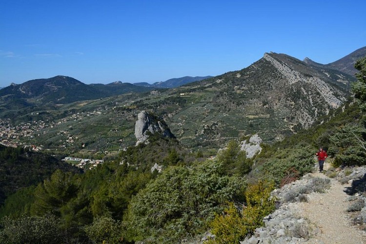 Au-dessus du rocher de l'aiguille