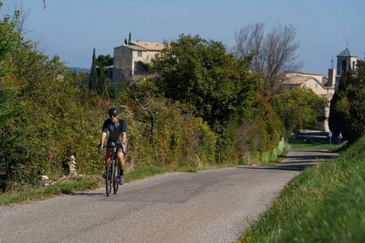 À la sortie de Vachères
