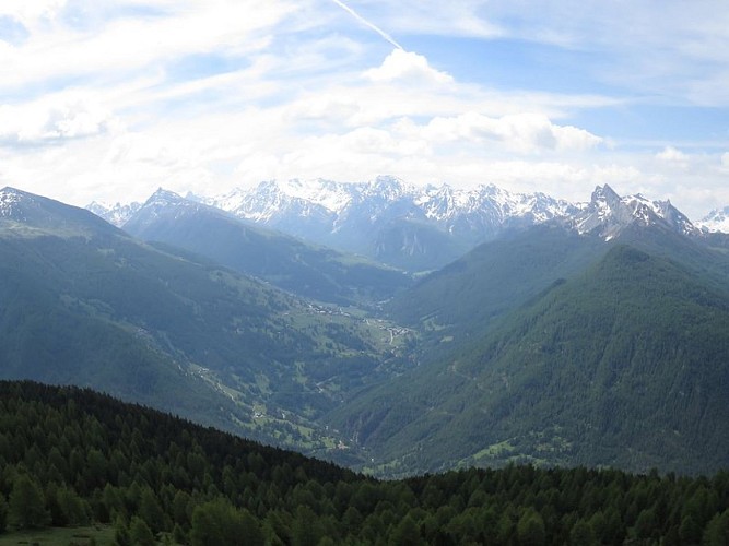 Vue vers le sud sur la vallée de Molines en Queyras
