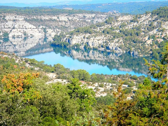 Le Lac d'Esparron