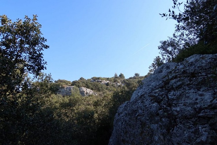 Rochers du Pieï depuis le sentier