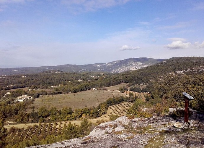 Vue depuis le sentier découverte de Lagnes