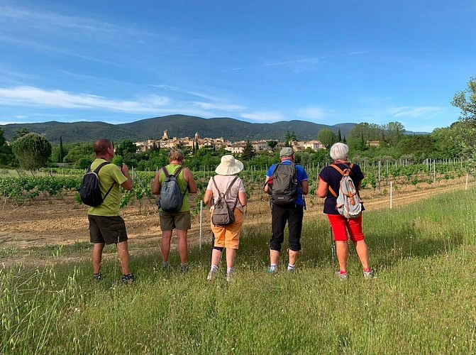 À l'approche de Lourmarin
