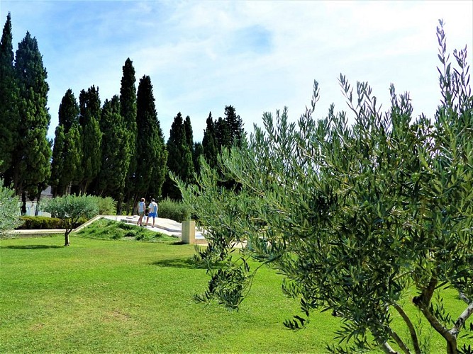 Parc de l'Agora et sa carte de France en pierres de taille