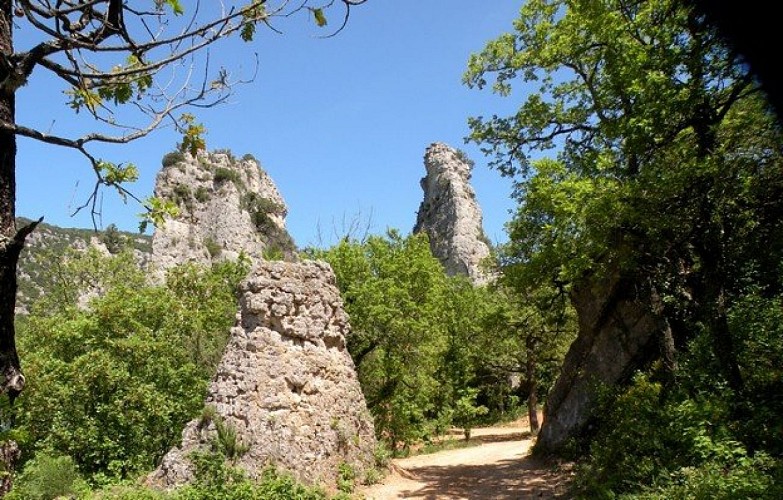 Les Aiguilles depuis Méounes