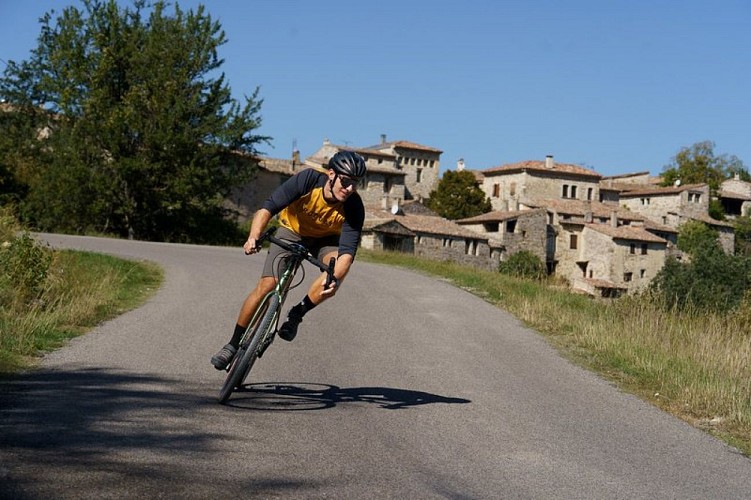 À l'attaque sous Oppedette (D201)