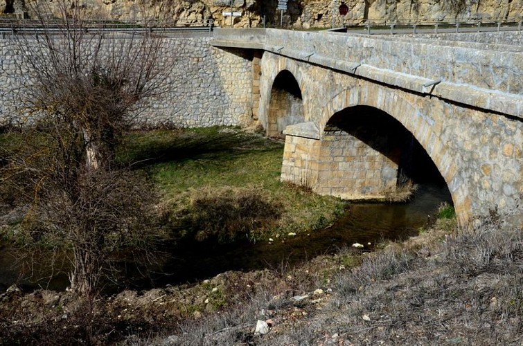 Le pont sur le Colostre