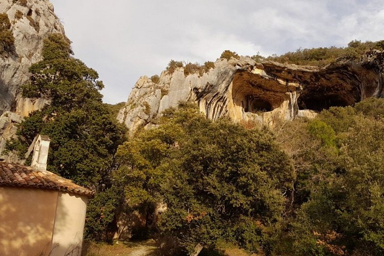 Chapelle Saint-Pierre de Bagnols