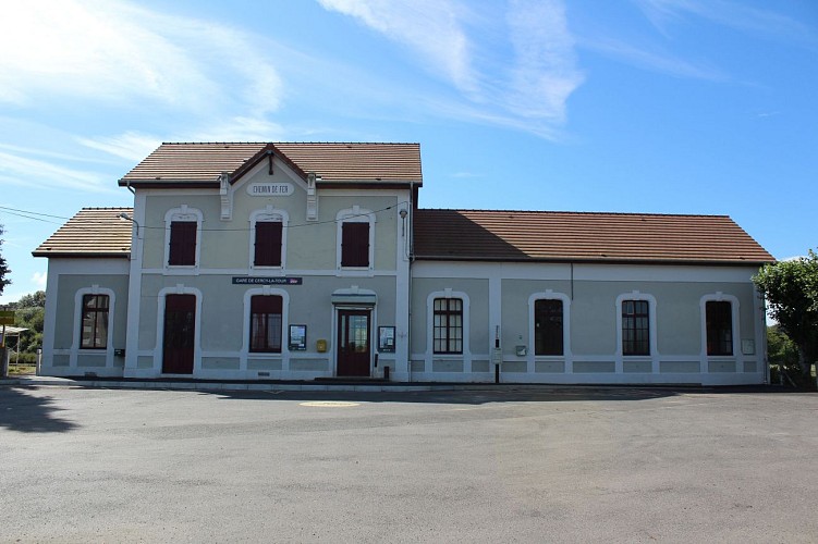 Gare de Cercy-la-Tour