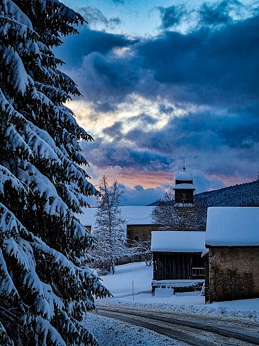 Sentier raquettes : la boucle du Golf_Mijoux