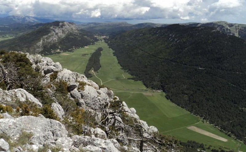 Crêtes du Bauroux (1644m), au départ de Séranon