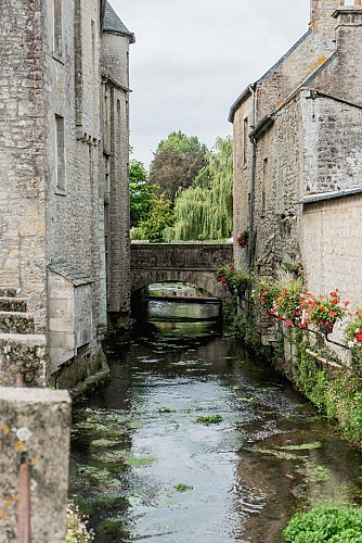 Les chemins de la Gloire