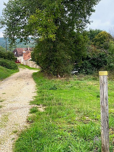 BROUCHAUD-Boucle des Genevriers-Chemin-Poteau