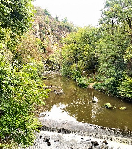 SAINT-MESMIN-Boucle de Gabourat-Gorges Auvézère 2