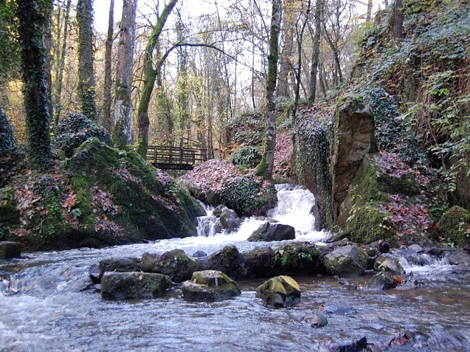 Jeux et Jouets à la Brèche au Diable, balade à Soumont Saint Quentin