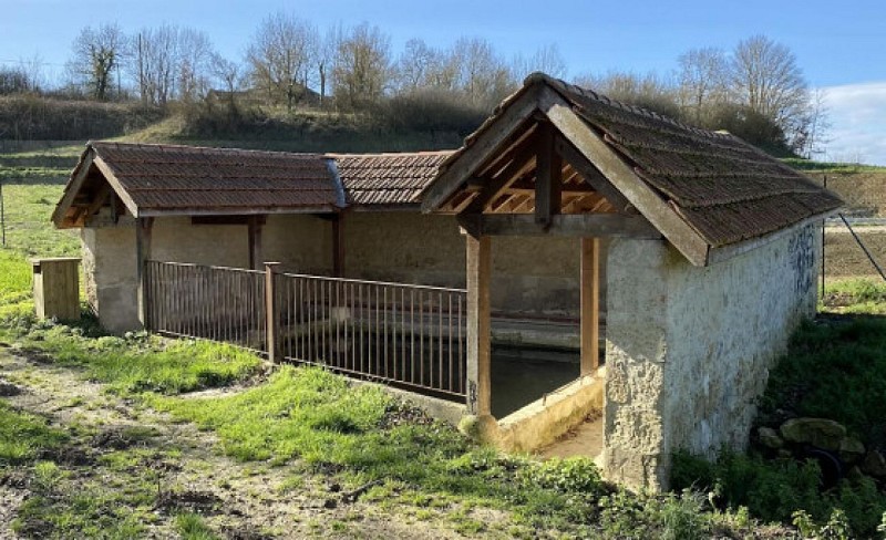 Lavoir de Saint-Puy