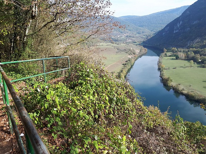 Rocher du Jarbonnet - Prairie de la rivière d'Ain_Cize