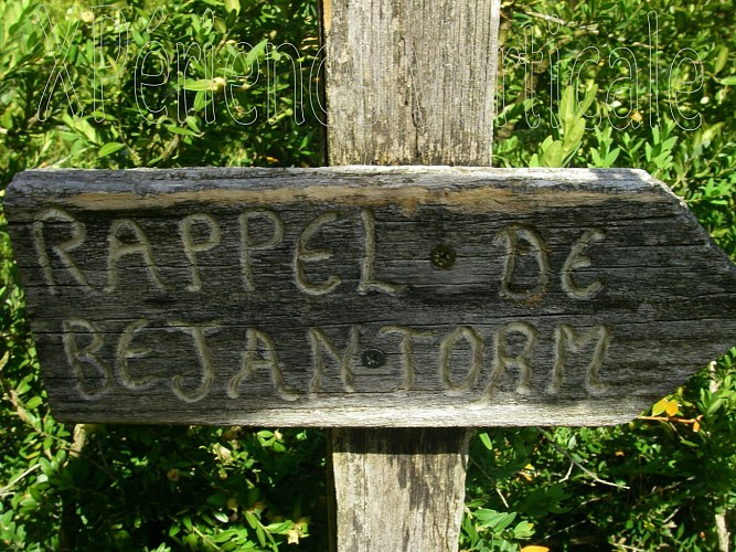 Rocher du Jarbonnet - Prairie de la rivière d'Ain_Cize